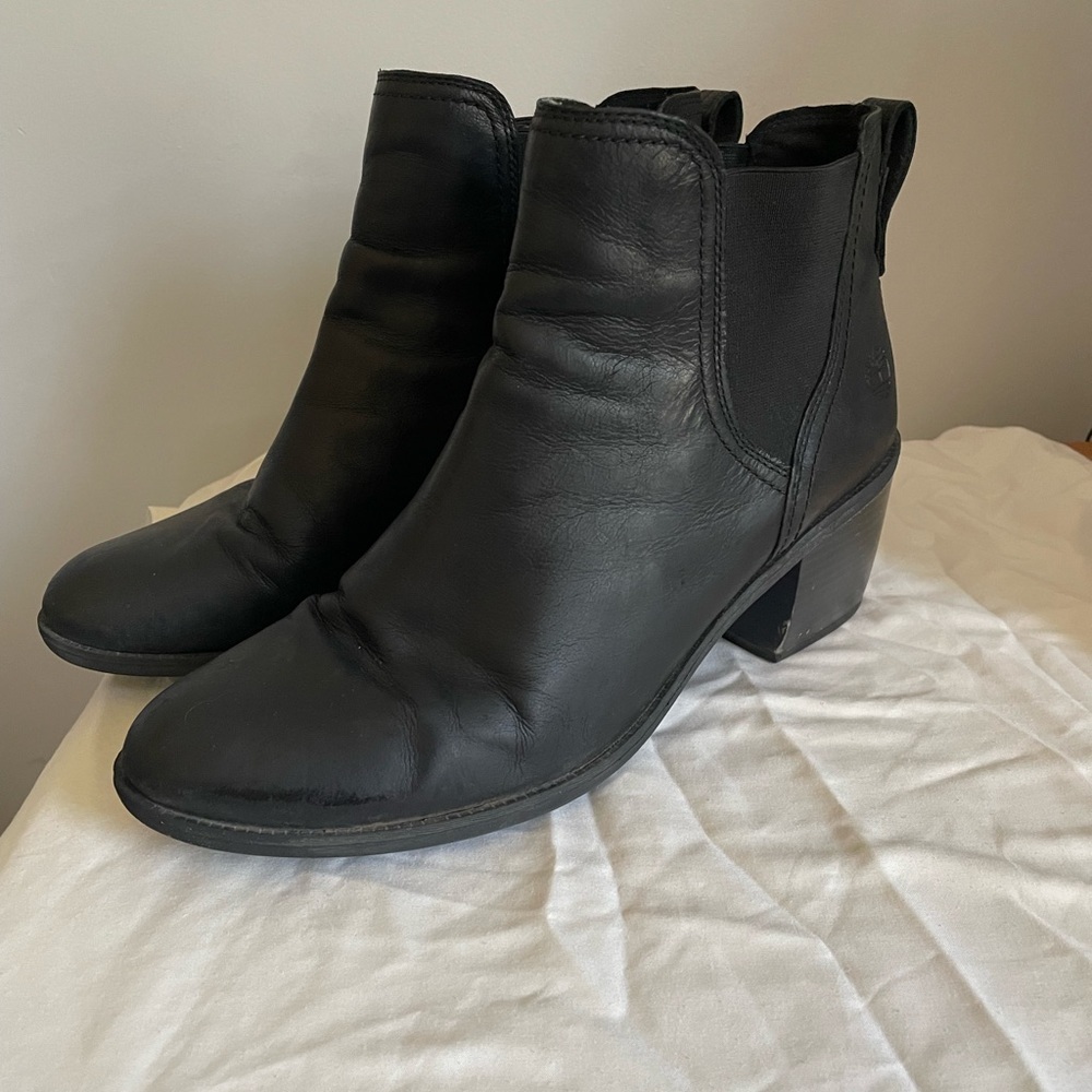Timberland Heeled Chelsea Boots Size 11